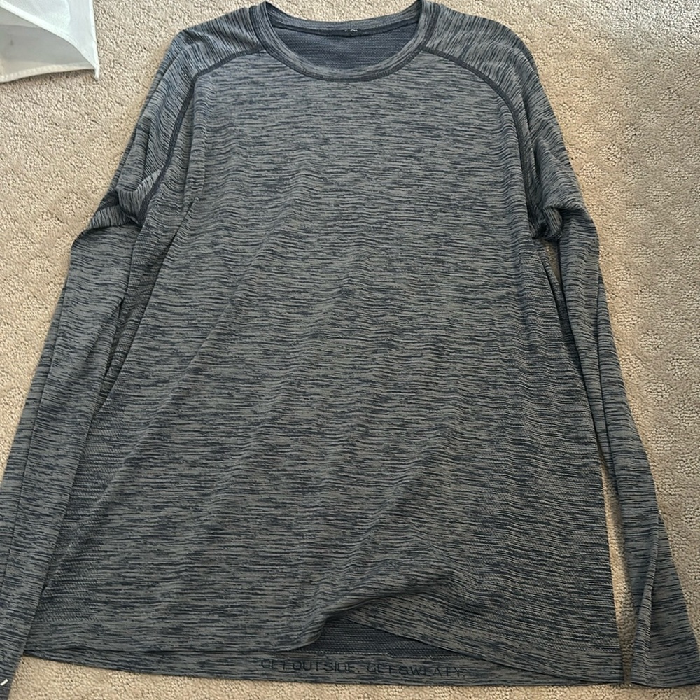 Lululemon long sleeve shirt
